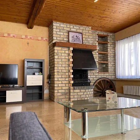 Apartment Gasthaus A&s - - Sky Ostend
